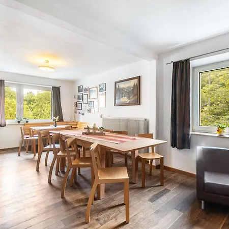 Grosses Engelsdorf بيت للعطل *