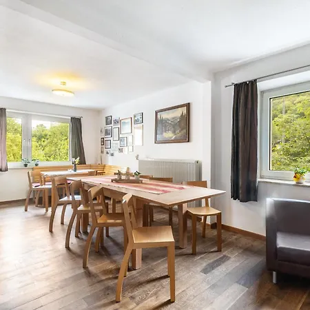 Grosses Engelsdorf Сasa de vacaciones Zweifelscheid