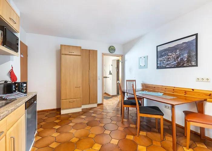 Grosses Engelsdorf בית נופש *